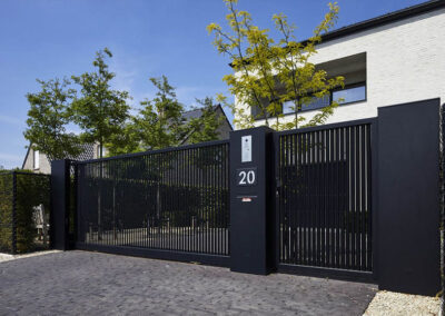 automatic sliding gates