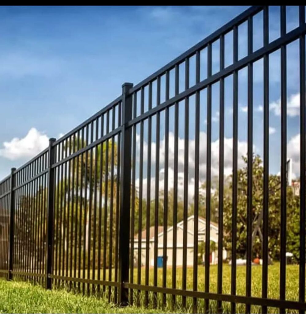 05bd69d0-8a0e-4162-86c0-cc867962e741 Black Security Fence