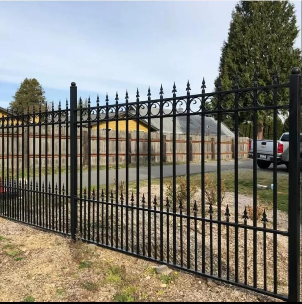 c8aa00c0-18ac-4873-a786-4bfd09960b37 Black Security Fence